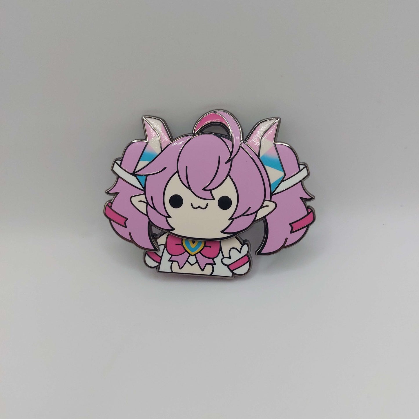 Chibidoki - Moving fidget toy hard enamel pin