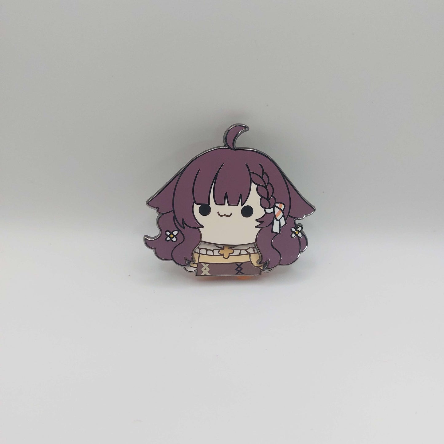 Hiyori - Moving fidget toy hard enamel pin