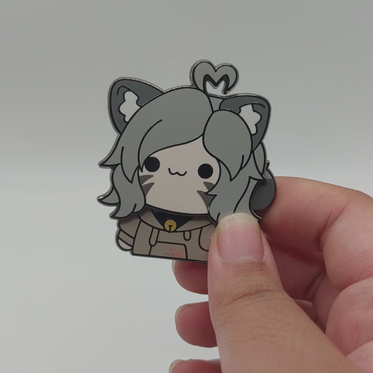 Marigatou - Moving fidget toy hard enamel pin